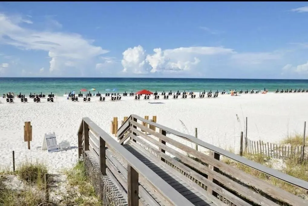 3 Bedroom Sandestin Condo In Baytowne Wharf! 0*, Destin